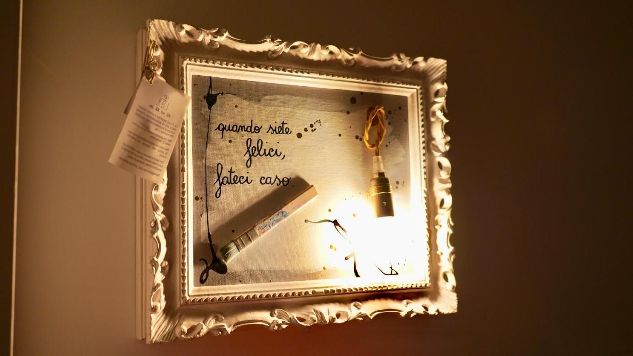 Bed Art Relaxing Suite - Appartamento Con Sauna Happiness Suite Gallery San Benedetto del Tronto Bagian luar foto