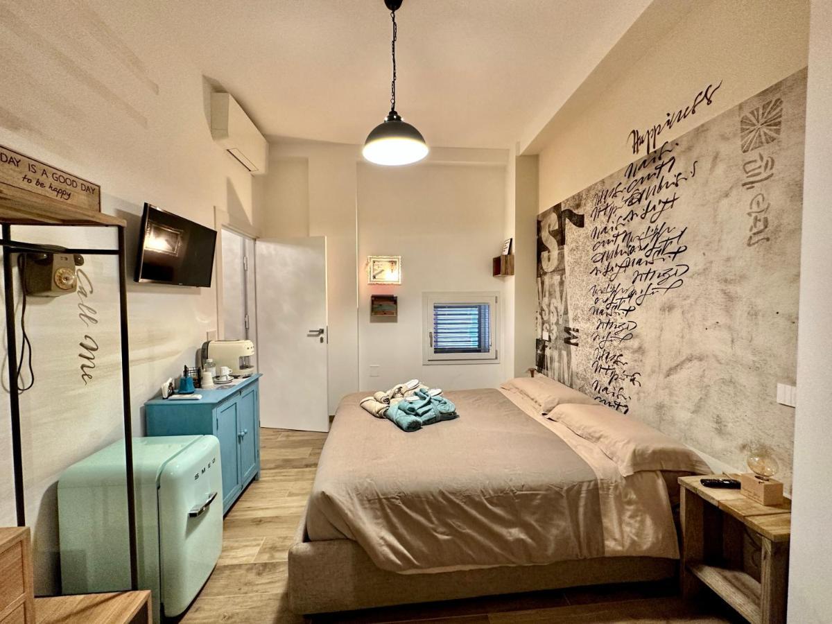 Bed Art Relaxing Suite - Appartamento Con Sauna Happiness Suite Gallery San Benedetto del Tronto Bagian luar foto
